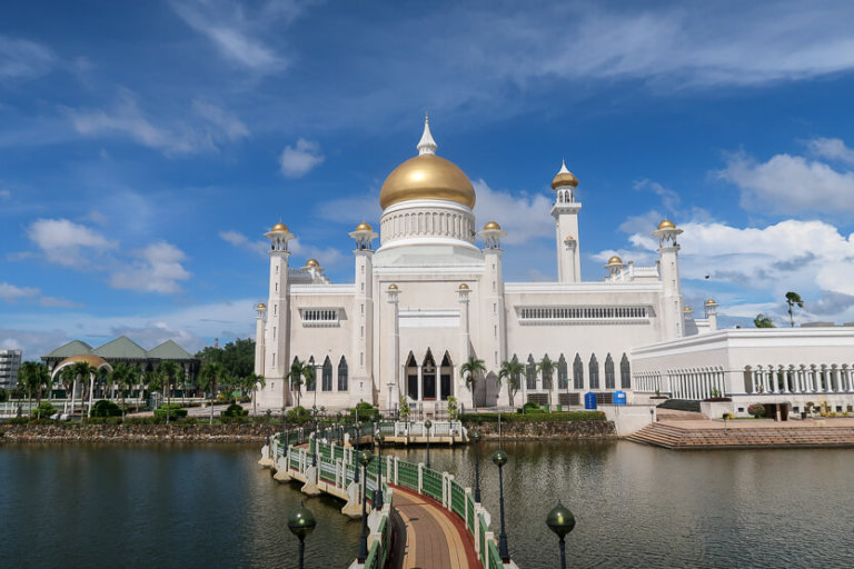 My Brunei Travel Experience - Is It Worth Visiting? - Jaryd Abela