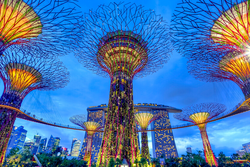Read more about the article 10 Reasons to Visit Singapore